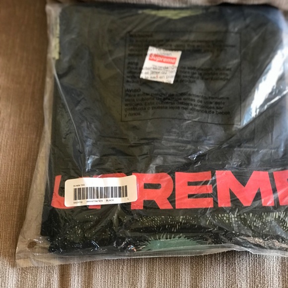 Supreme Ronin Tee - Picture 8 of 8